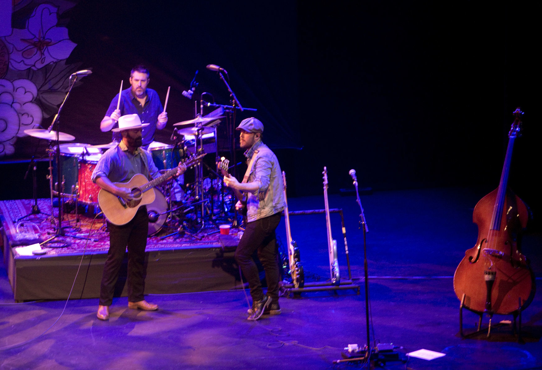 Drew Holcomb and The Neighbors